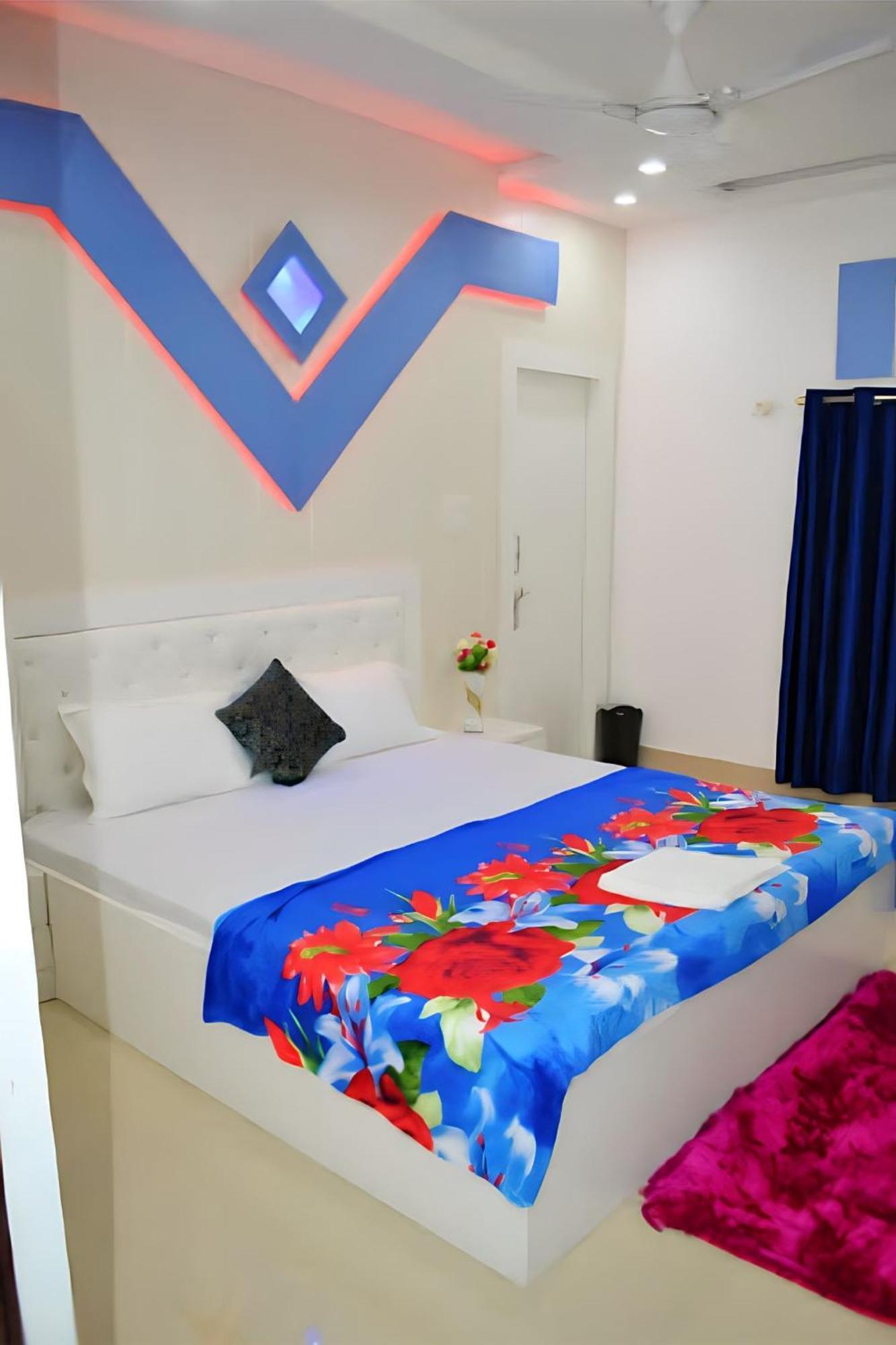 Taj Square A Luxurious Family Homestay Агра Екстер'єр фото