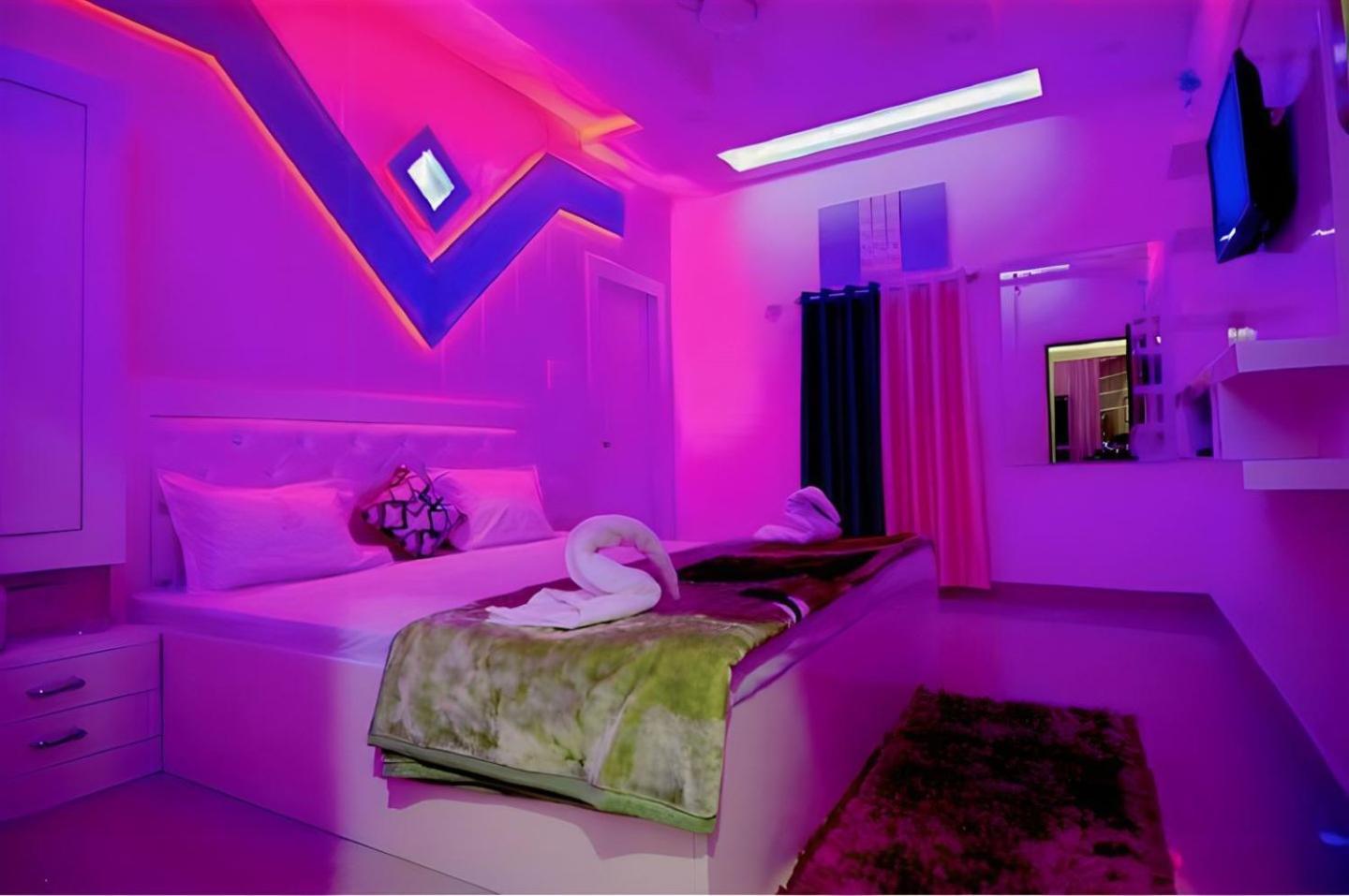 Taj Square A Luxurious Family Homestay Агра Екстер'єр фото