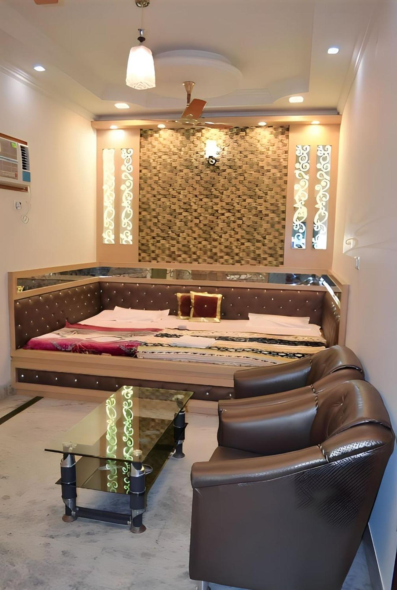 Taj Square A Luxurious Family Homestay Агра Екстер'єр фото