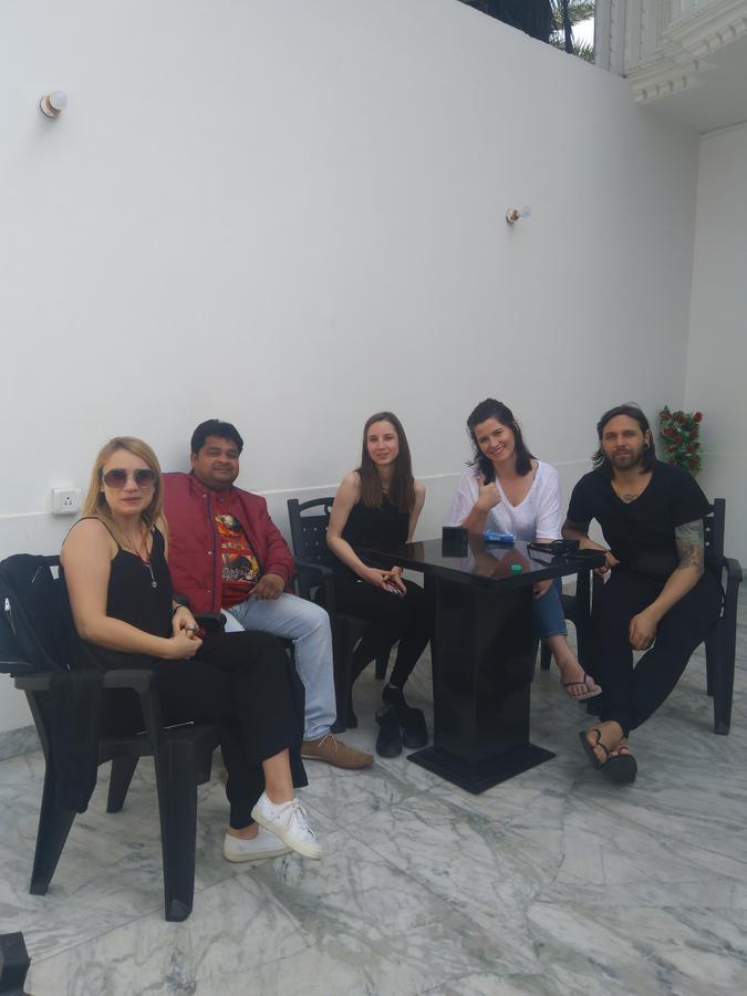 Taj Square A Luxurious Family Homestay Агра Екстер'єр фото