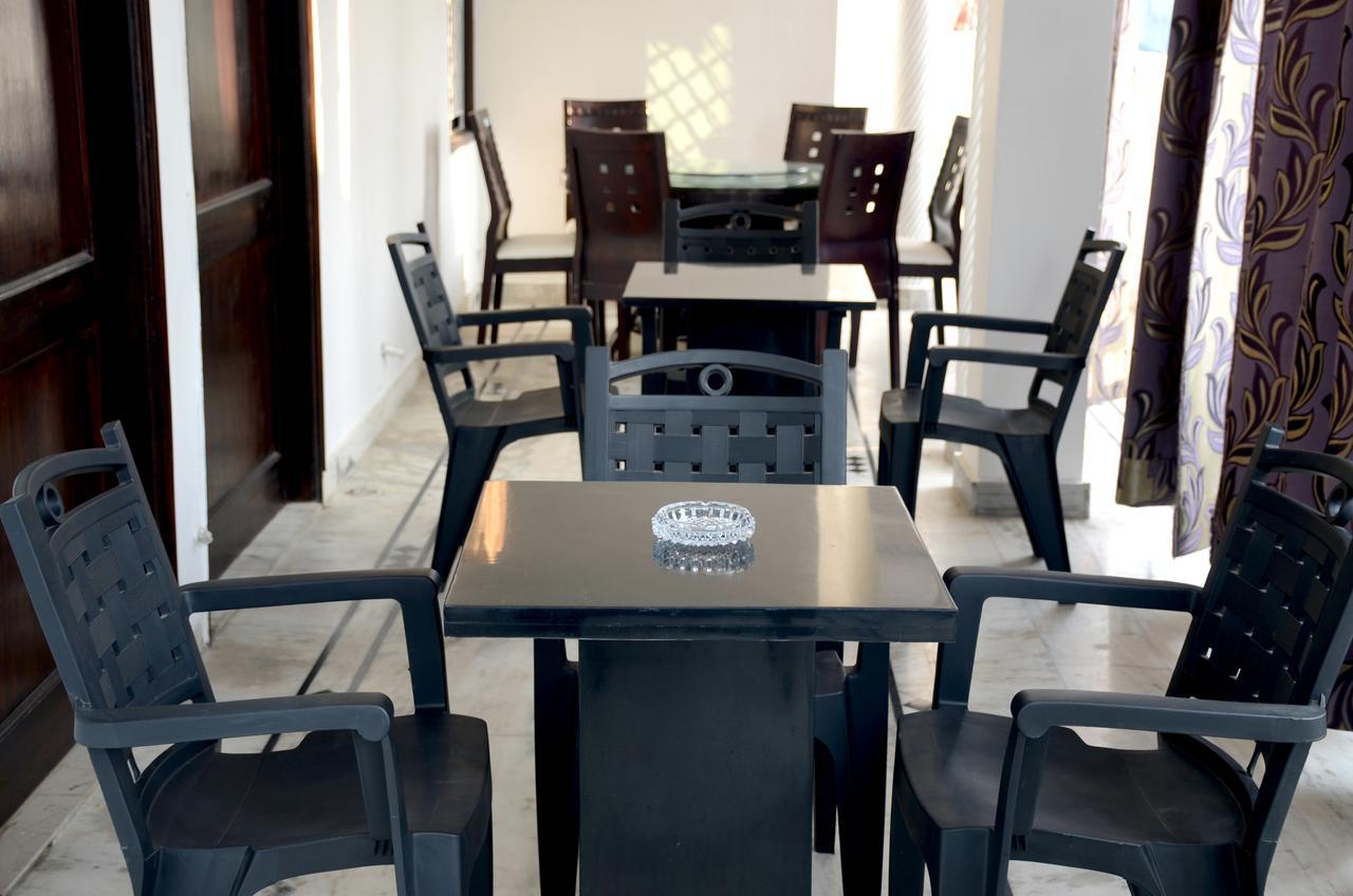 Taj Square A Luxurious Family Homestay Агра Екстер'єр фото