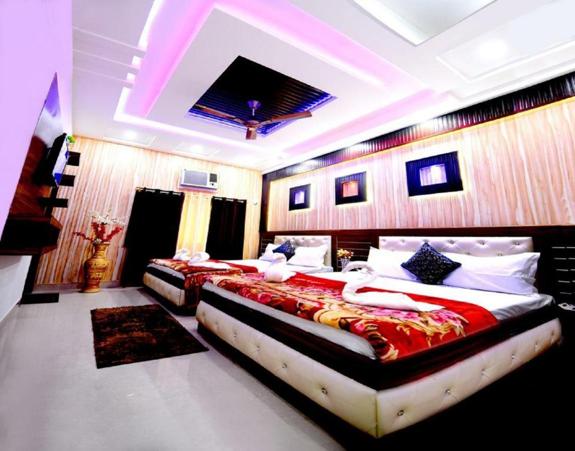 Taj Square A Luxurious Family Homestay Агра Екстер'єр фото