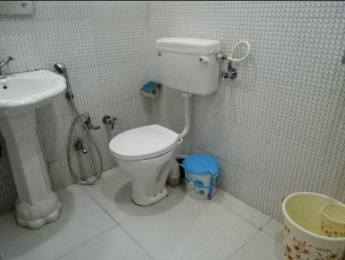 Taj Square A Luxurious Family Homestay Агра Екстер'єр фото